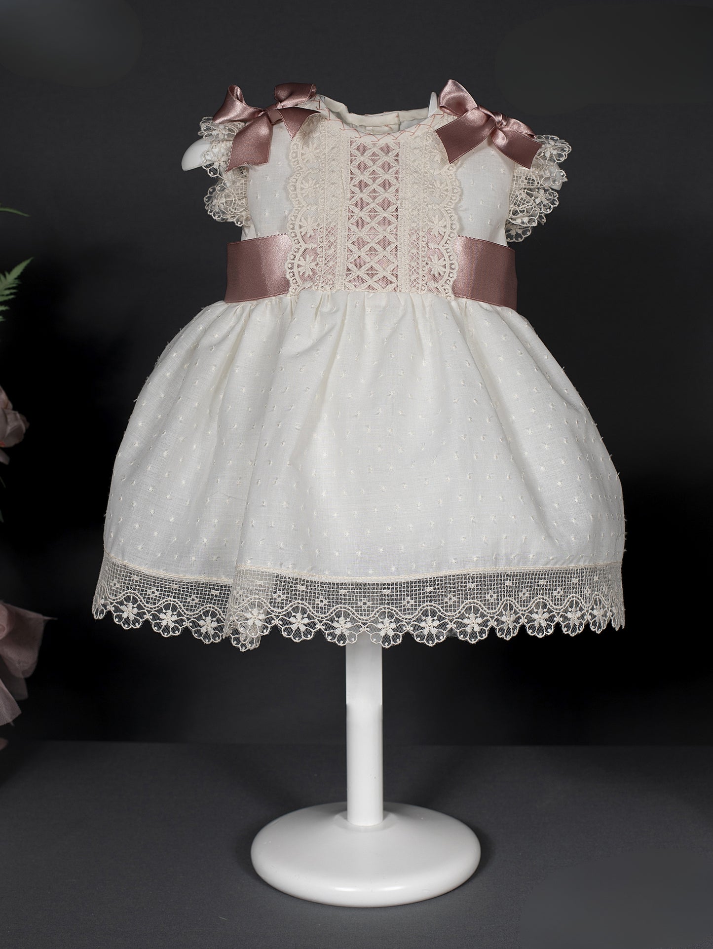 Dress 3057 with brag and cap for christening of the brand MIMOSINES