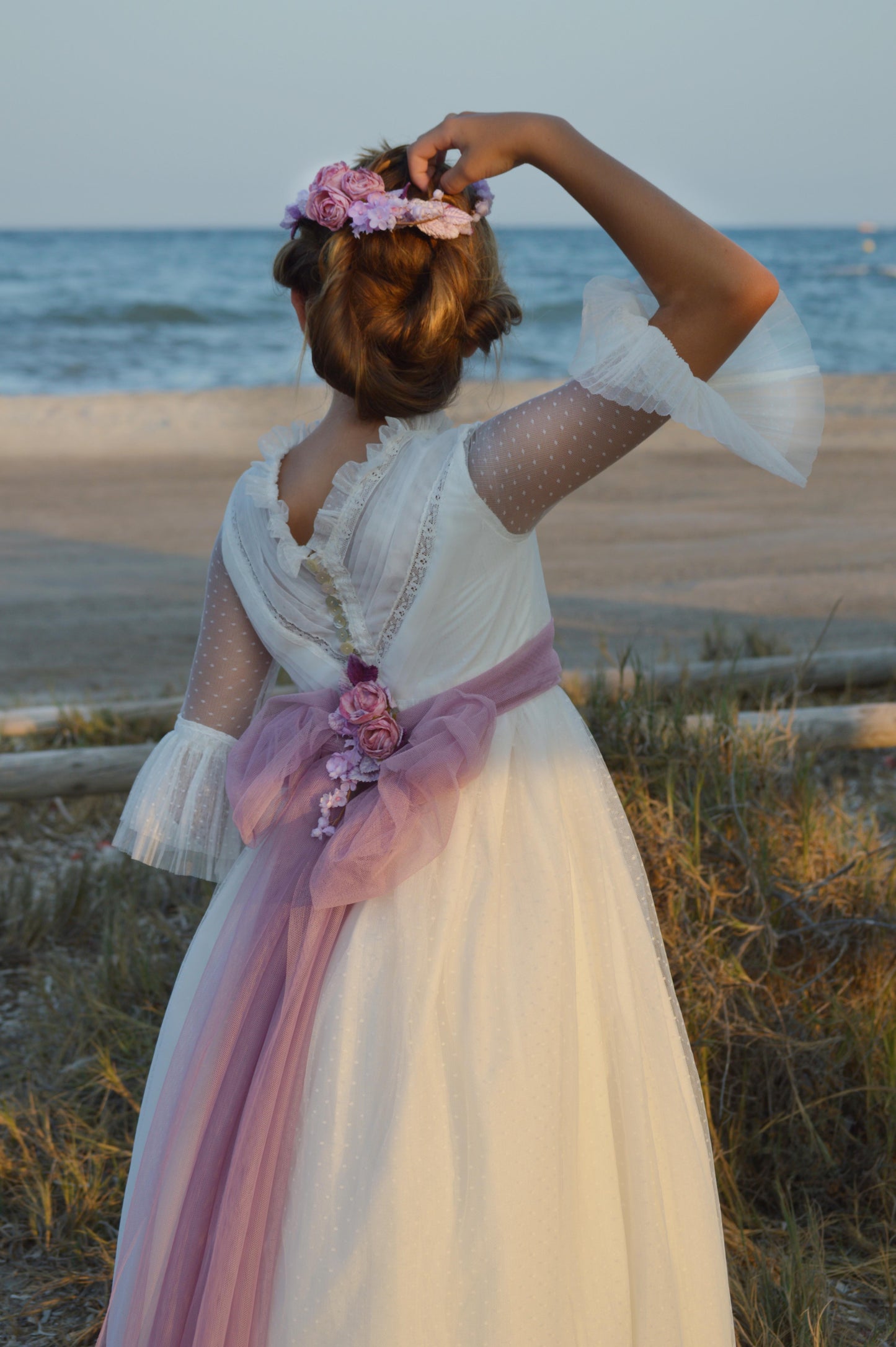 فستان SOL من ماركة MON AIR (يتضمن تاج الزهرة)