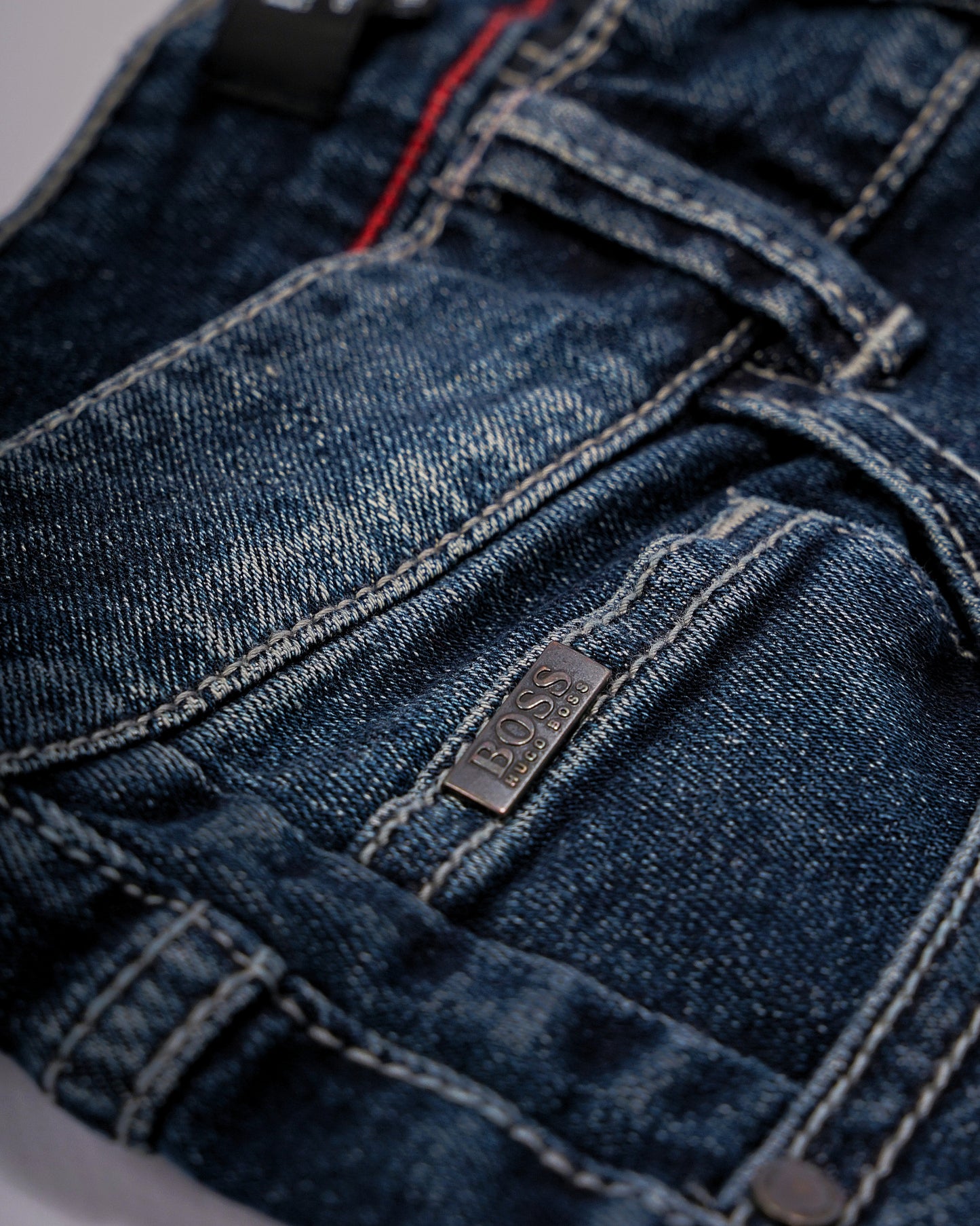 ROPA PARA NIÑOS - PANTALÓN TEJANO HUGO BOSS