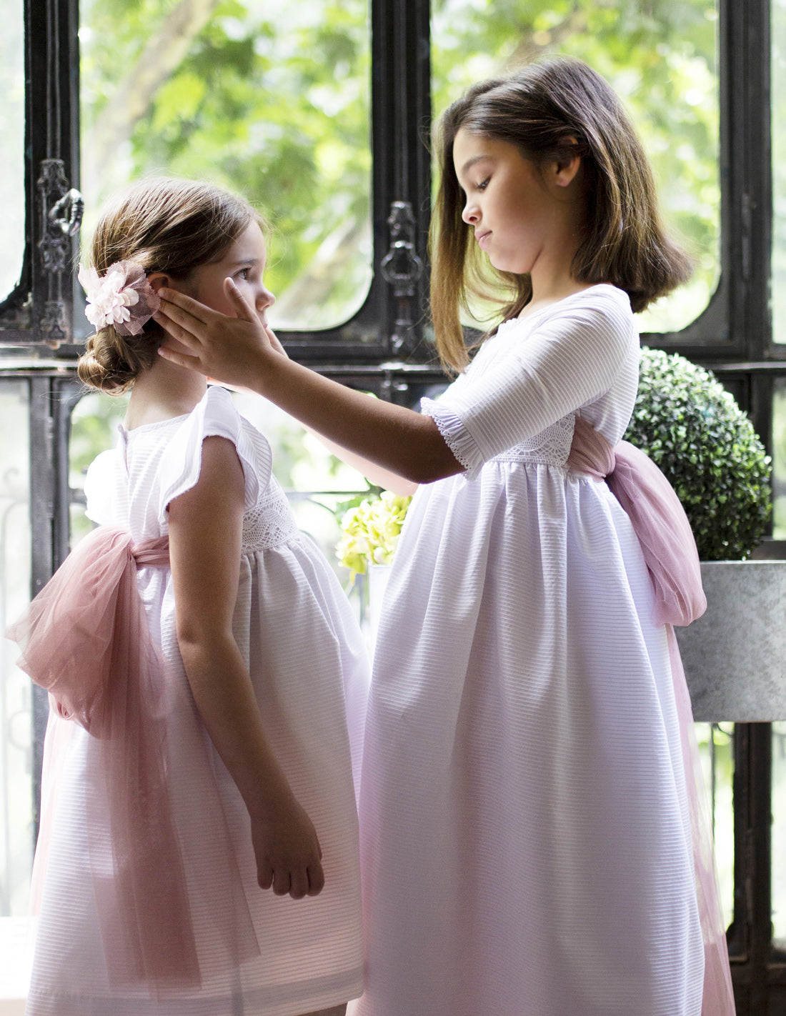 فستان بوليلوس للفتيات من ماركة Un Vista Para Tí