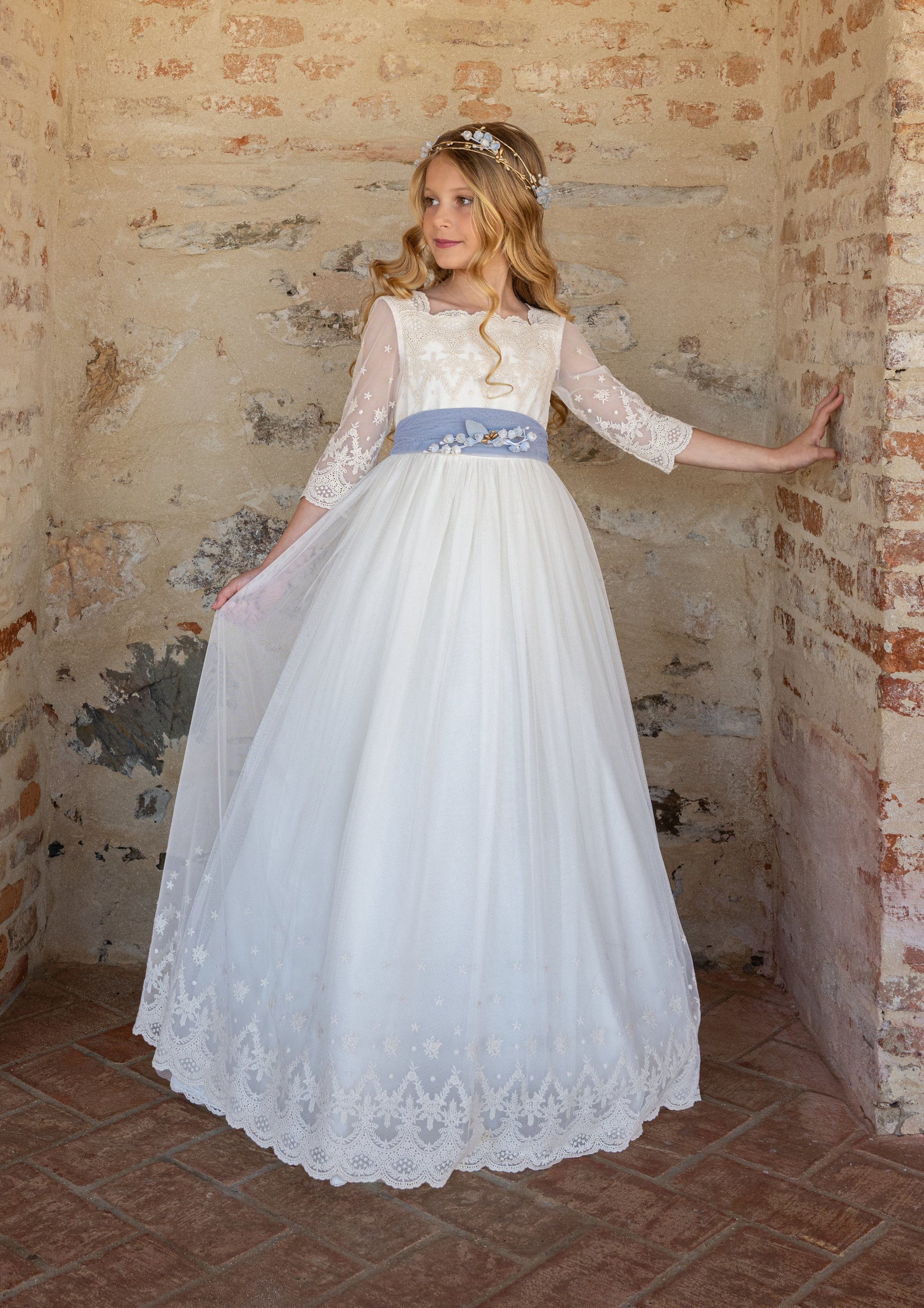 Vestido ALMA de comunión para niña de la marca Manuela Macías