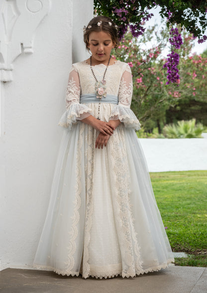 CAYETANA communion dress for girl of the brand Manuela (flower crown included)