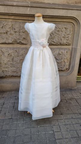 فستان المناولة L112 مع زهور عند الخصر وأكمام قصيرة من MARLA
