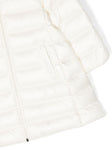 Abrigo color blanco con parche del logo MONCLER