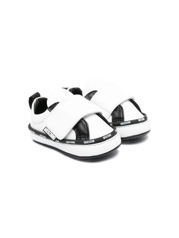 Zapatos primeros pasos con logo bordado Moschino 75824
