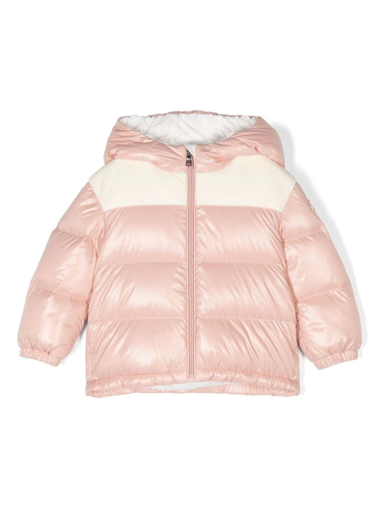 Plumífero rosa con capucha Lakisha de la marca MONCLER para niña
