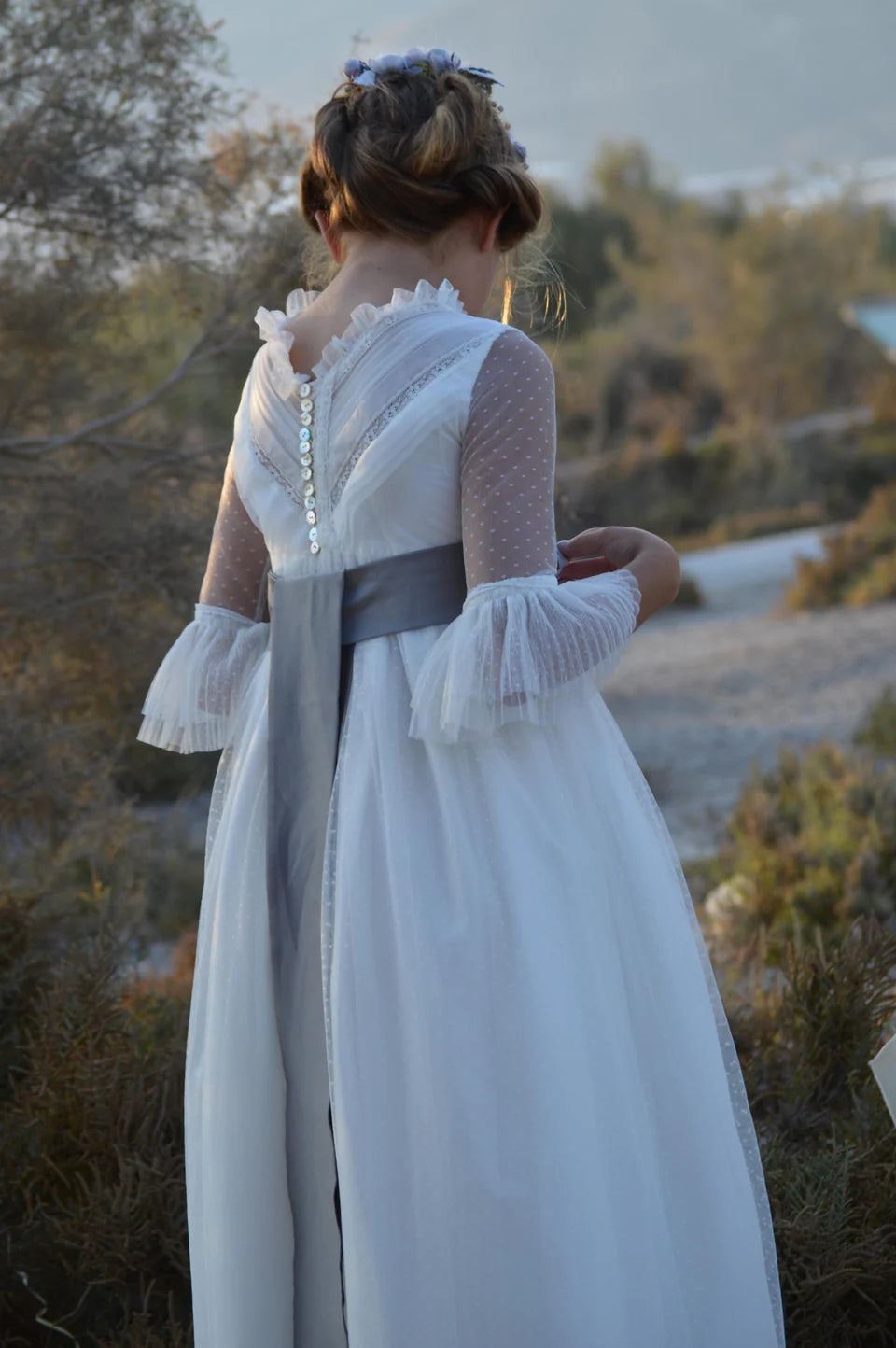 فستان SOL من ماركة MON AIR (يتضمن تاج الزهرة)