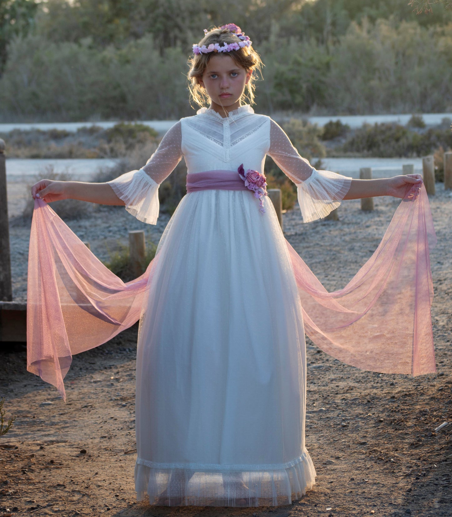 فستان SOL من ماركة MON AIR (يتضمن تاج الزهرة)