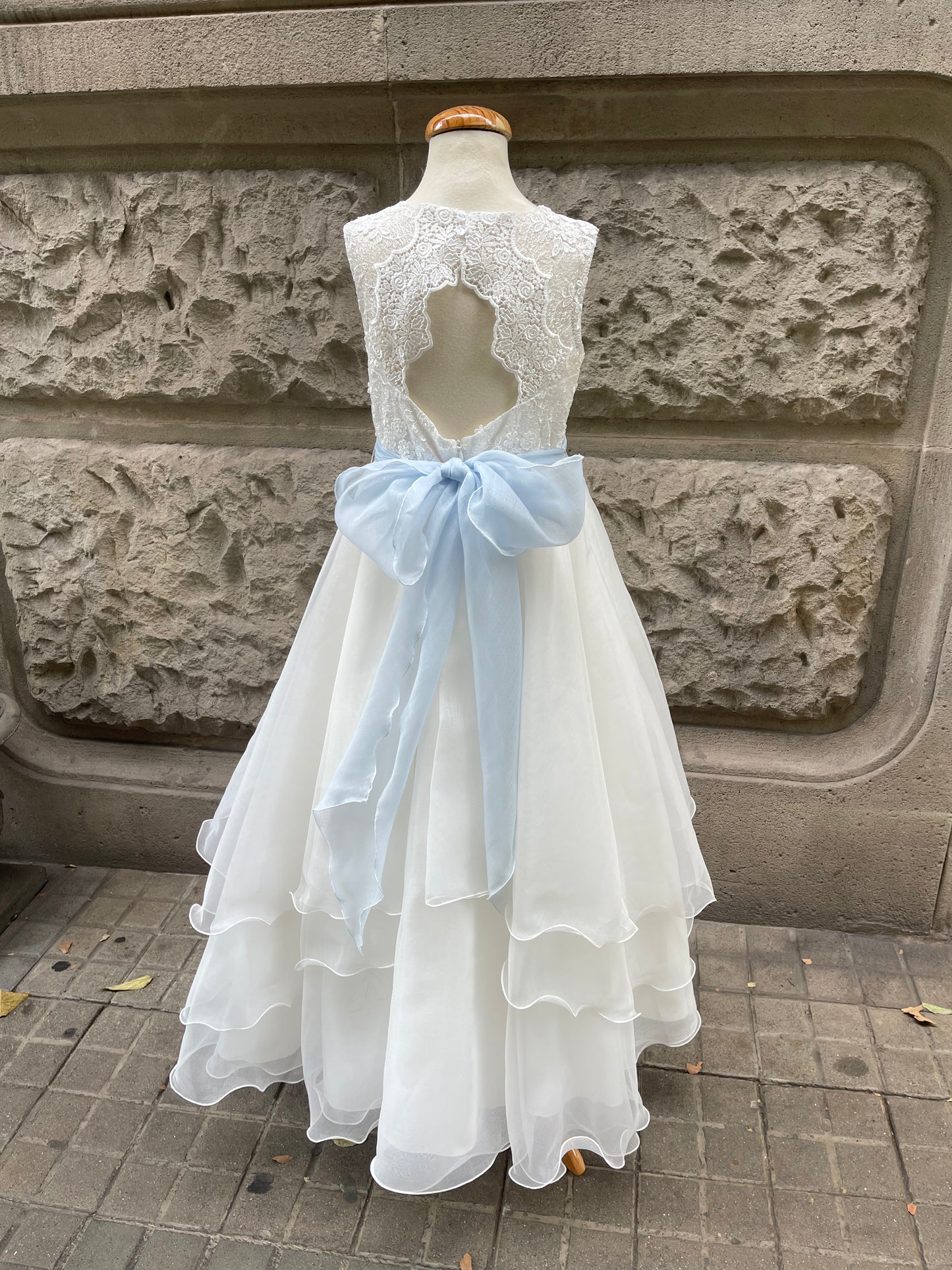 Vestido de comunión 514 para niñas de la marca MIMILÚ