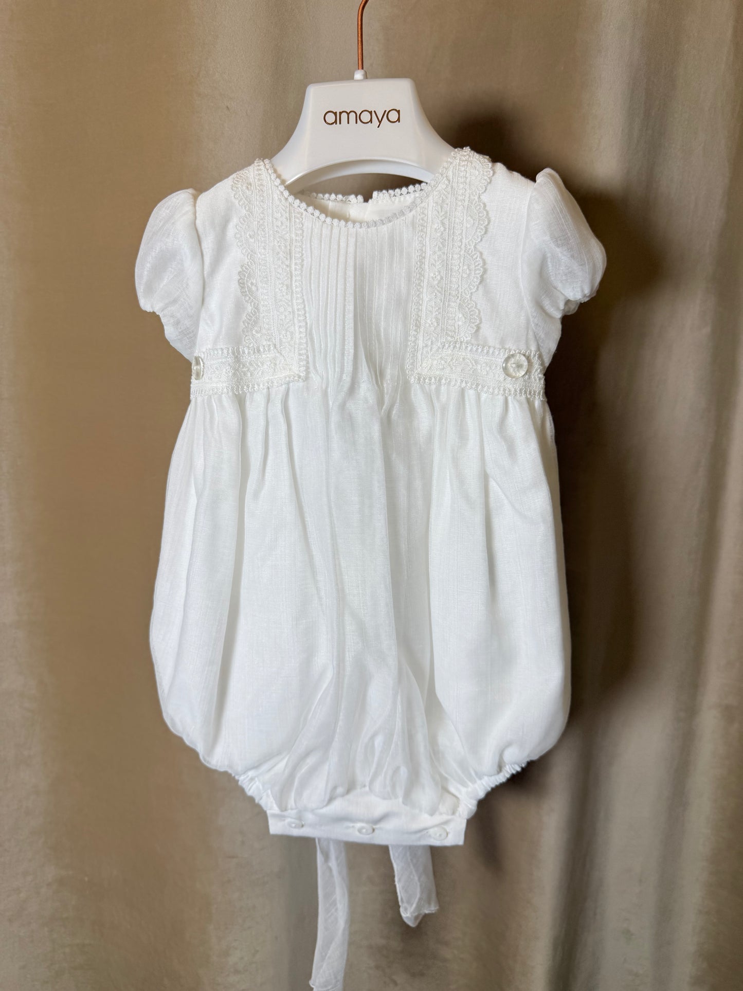 Faldón Convertible con capota y bragita de la marca Amaya