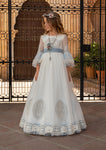 Vestido de comunión el modelo IVONNE de la marca Manuela Macías (corona de flores y rosario incluidos)