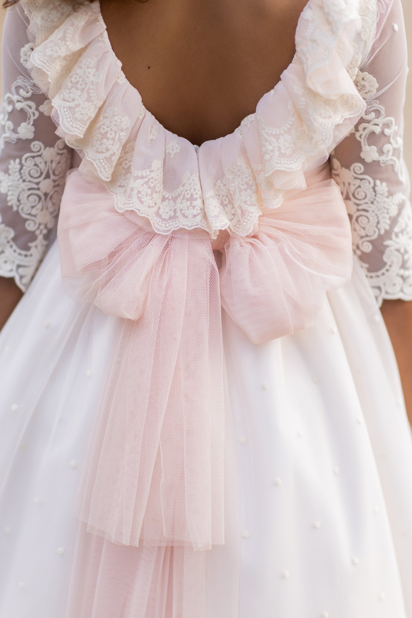 Communion dress model HELIA of the ALHUKA brand.