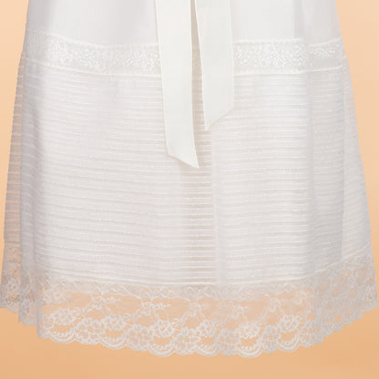 Faldón Raya Seda con gorro de la marca Belan