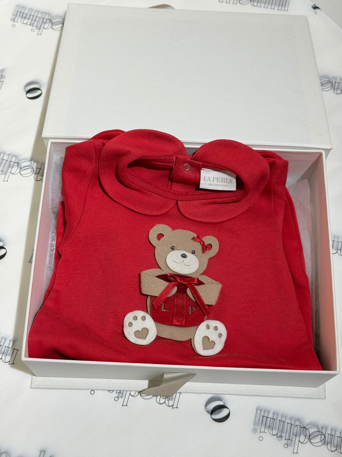 RED GIFT BOX FOR BABY BOY LA PERLA
