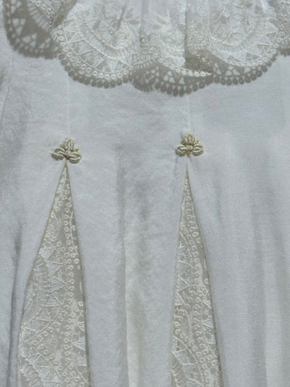 Faldón de viscosa con capota y bragita de la marca Amaya