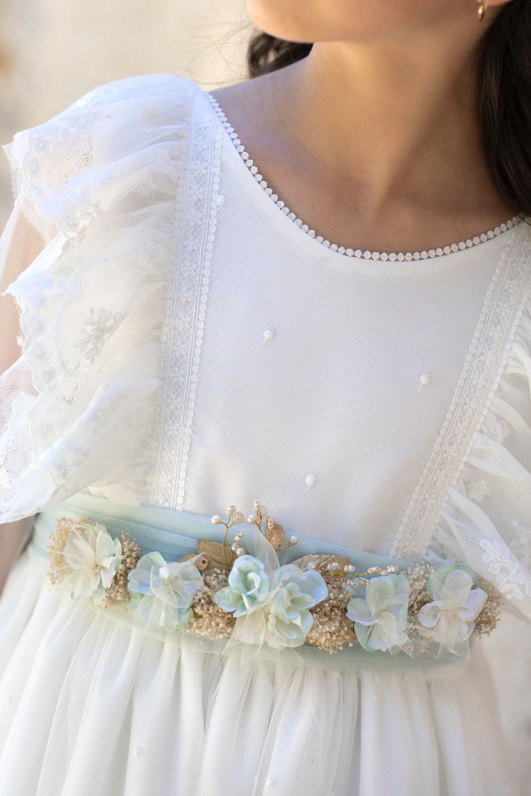 Vestido de comunión MUSGO de la marca ALHUKA (corona no está incluida)