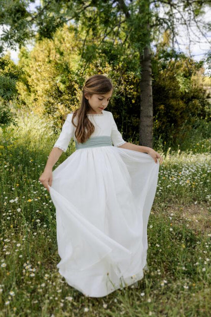 Vestido de comunión Lucía para niña de la marca Coordinanos
