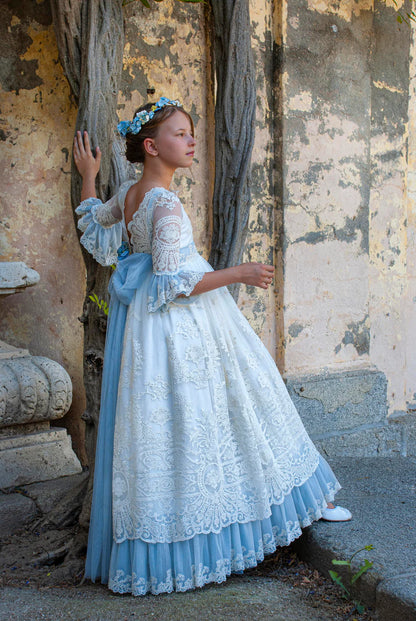 فستان LUNA AZUL من ماركة MON AIR (يتضمن تاج الزهرة)