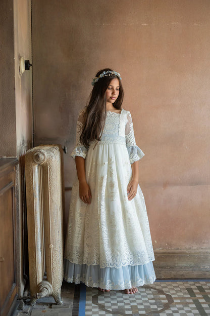 فستان LUNA AZUL من ماركة MON AIR (يتضمن تاج الزهرة)