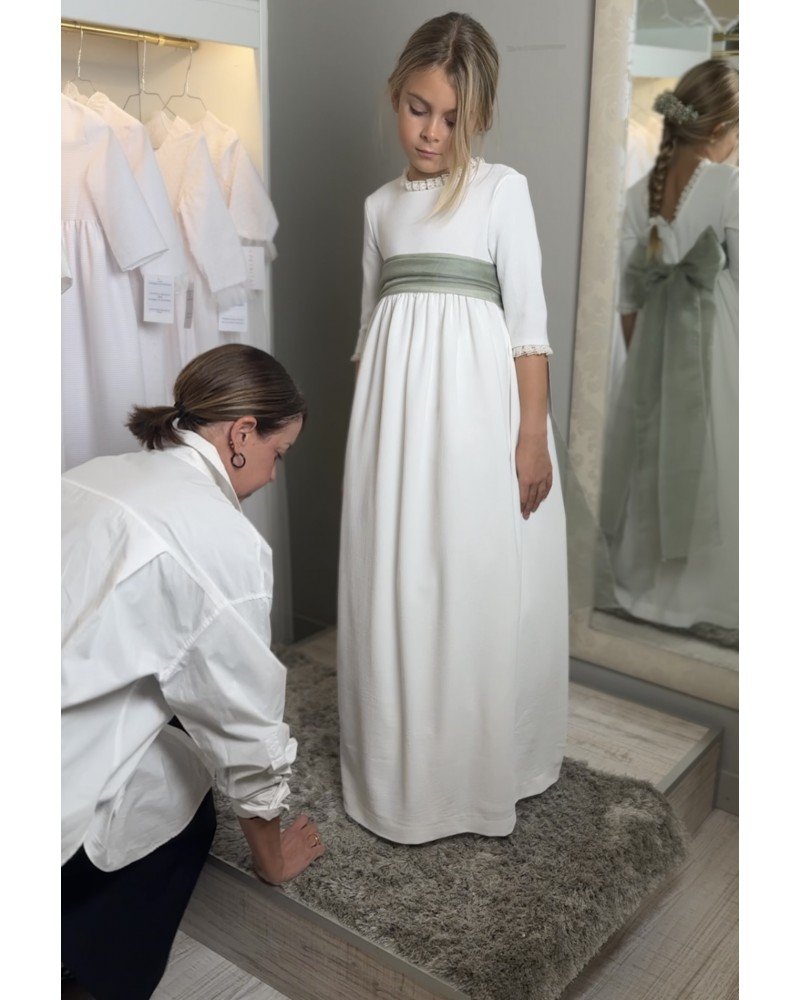 Vestido de comunión INES de la marca PETRITAS (lazada no incluida)