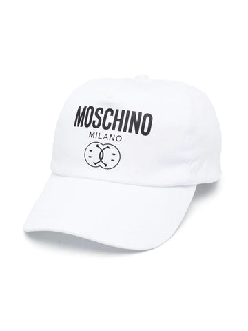 قبعة بيضاء مع شعار MOSCHINO مطبوع