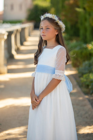 Communion dress for girl with lace Laura Coordinanos