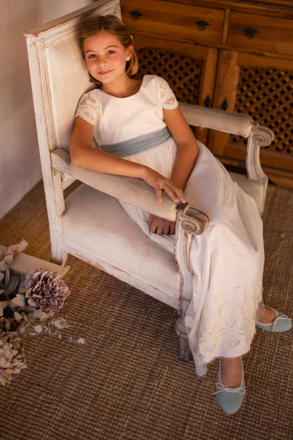 فستان مناولة للفتيات مع فيونكة خضراء من LUNA Coordinanos